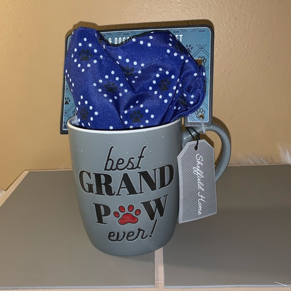 🎯 Dog Grandpa: BEST GRAND PAW EVER Mug, Bandana NWT
